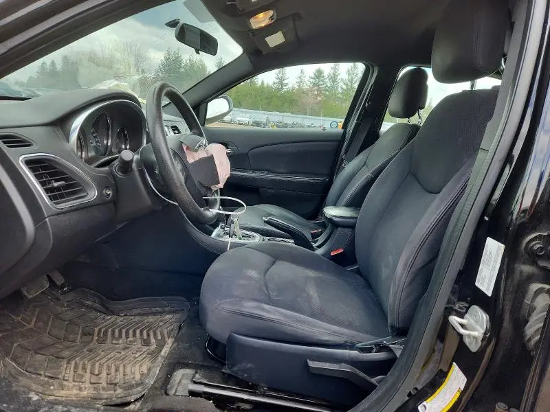 2012 CHRYSLER 200 LX  