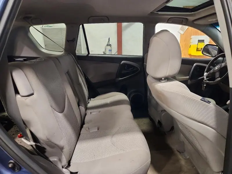 2012 TOYOTA RAV4 BASE  