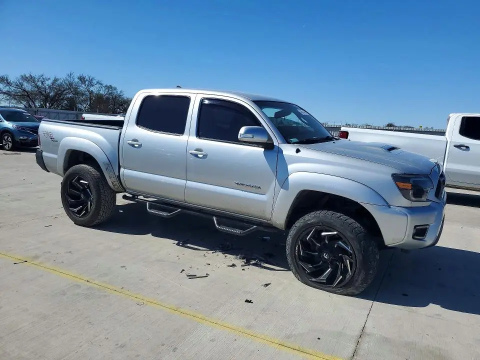 2012 TOYOTA TACOMA V6  