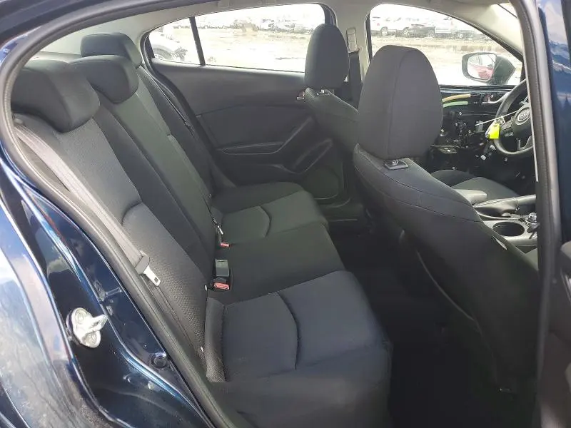 2015 MAZDA 3 SPORT  