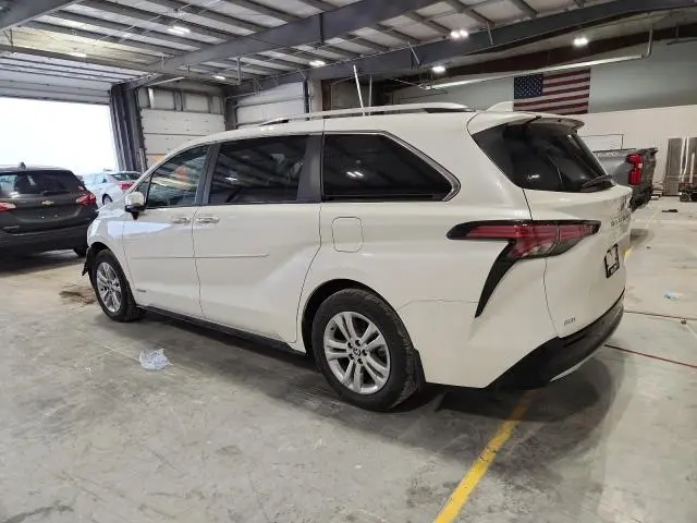 2021 TOYOTA SIENNA LIMITED  