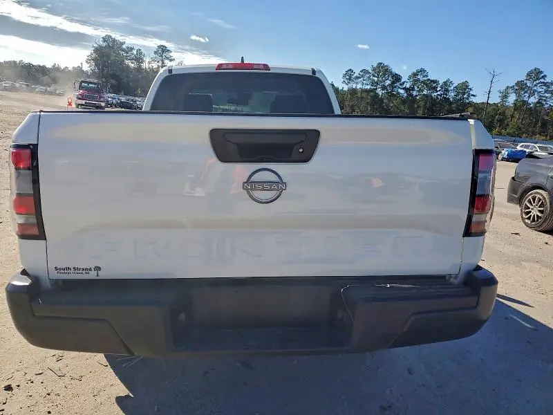 2024 NISSAN FRONTIER S  