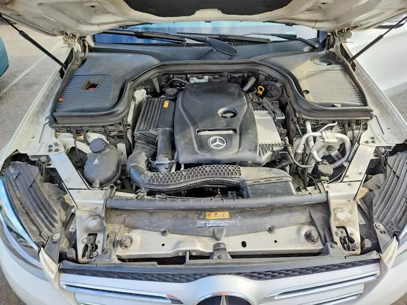 2016 MERCEDES-BENZ GLC 300  