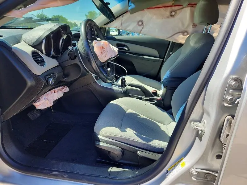 2011 CHEVROLET CRUZE LT  