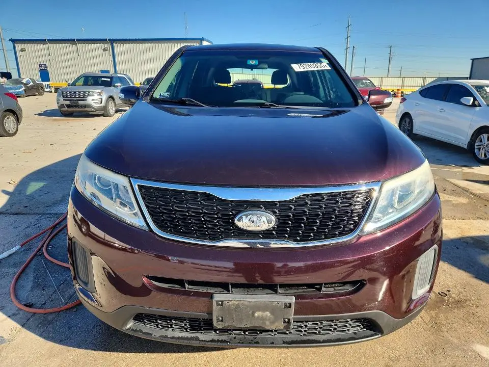 2015 KIA SORENTO LX  