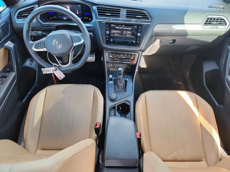 2022 VOLKSWAGEN TIGUAN SE  