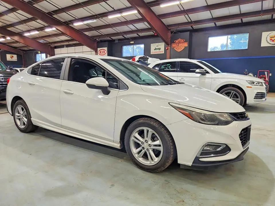 2016 CHEVROLET CRUZE LT  