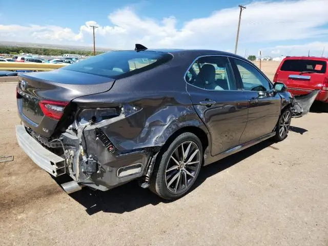 2023 TOYOTA CAMRY XLE  