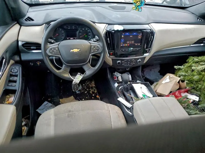 2022 CHEVROLET TRAVERSE LS  