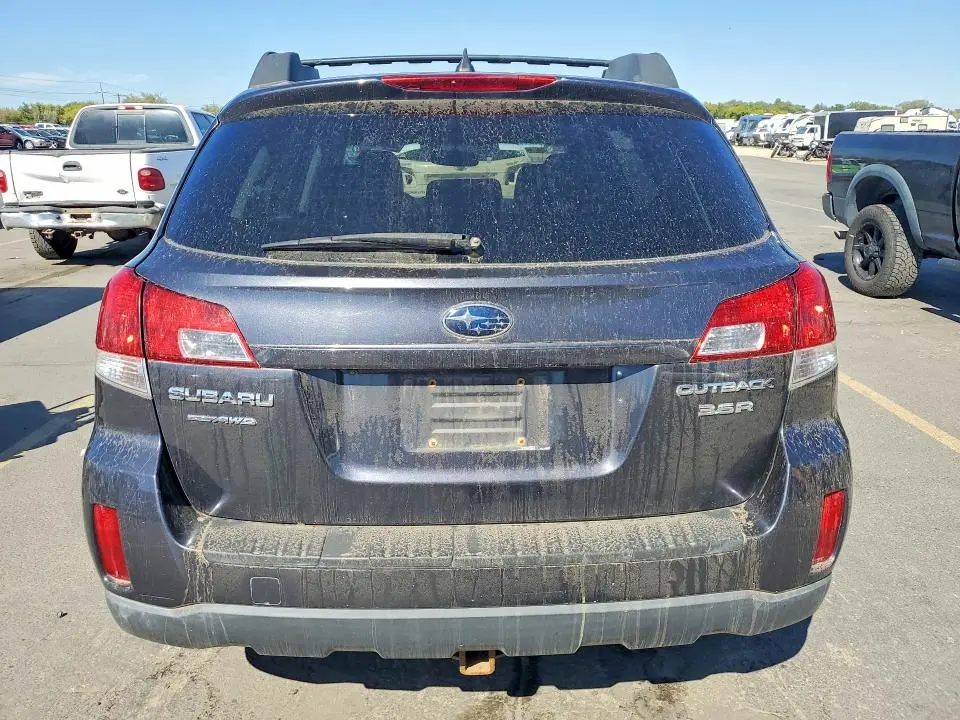 2011 SUBARU OUTBACK 3.6R LIMITED  