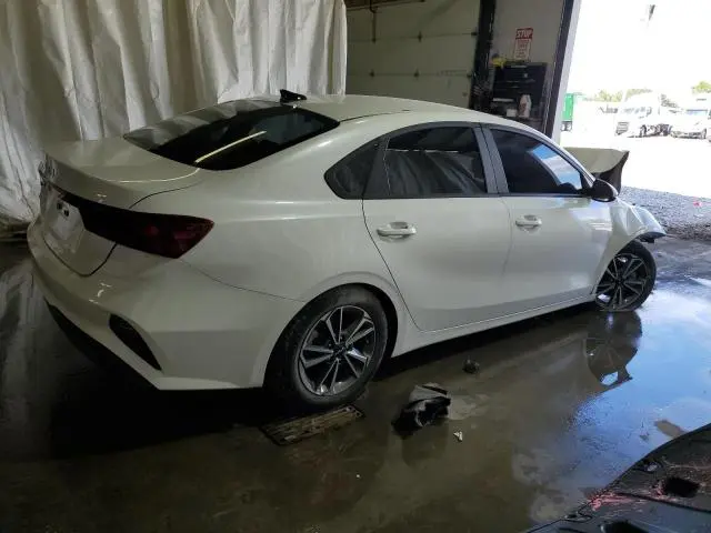 2023 KIA FORTE LX  
