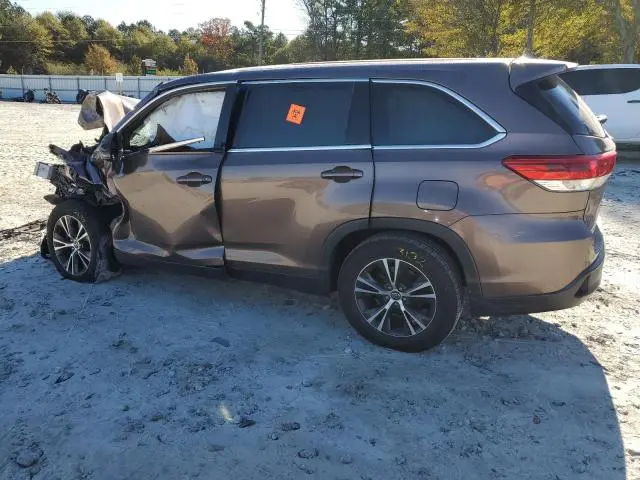 2019 TOYOTA HIGHLANDER LE  