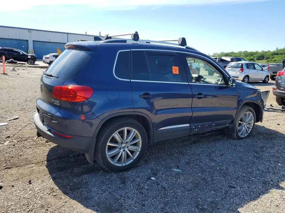 2015 VOLKSWAGEN TIGUAN S  