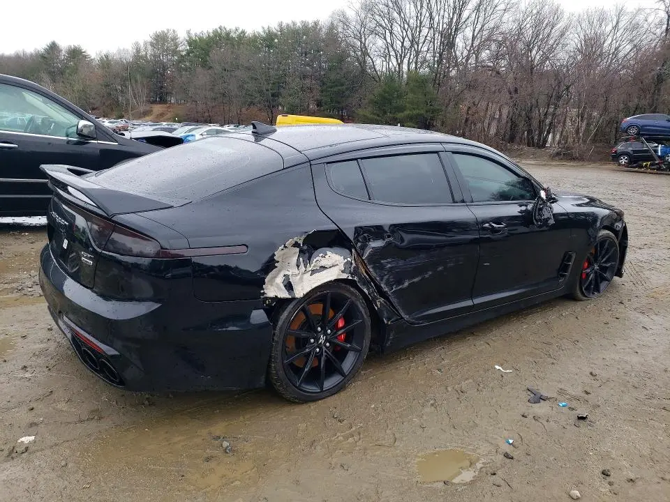 2022 KIA STINGER GT2  