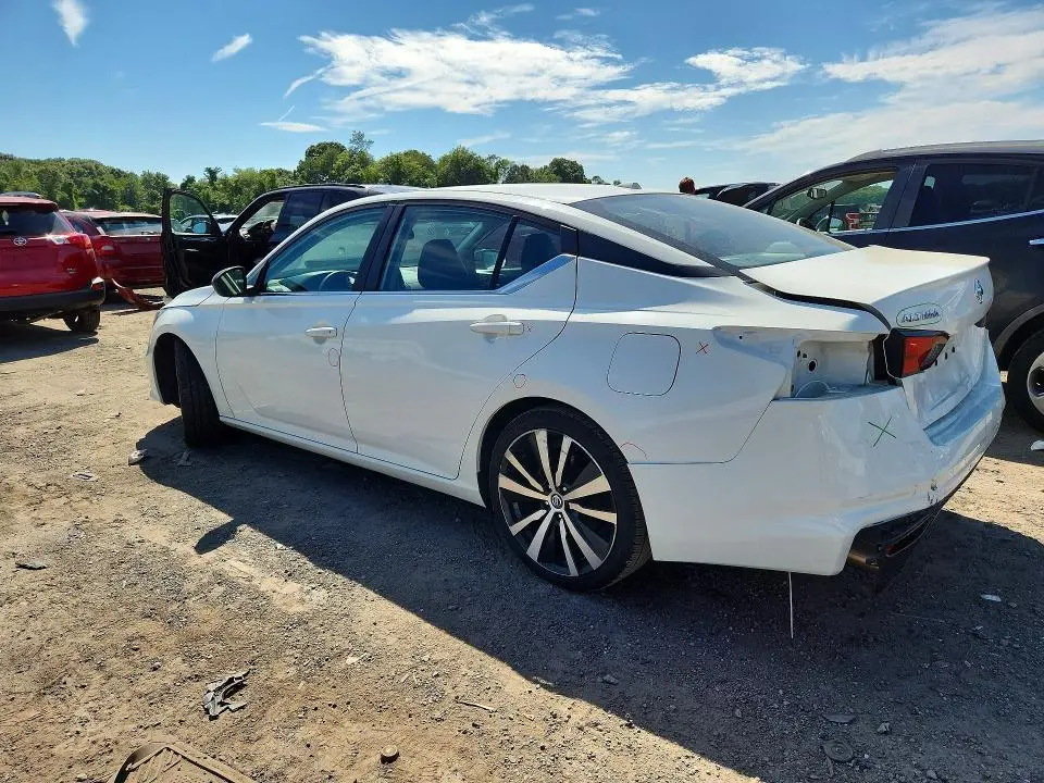 2019 NISSAN ALTIMA SR  