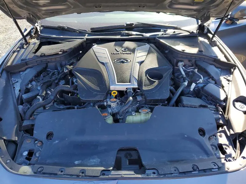 2017 INFINITI Q60 RED SPORT 400  