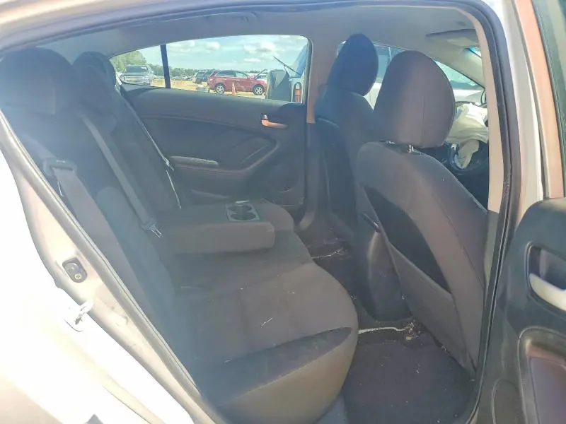 2017 KIA FORTE LX  