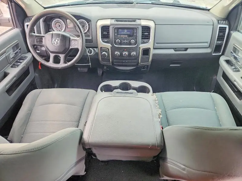 2013 RAM 1500 SLT  