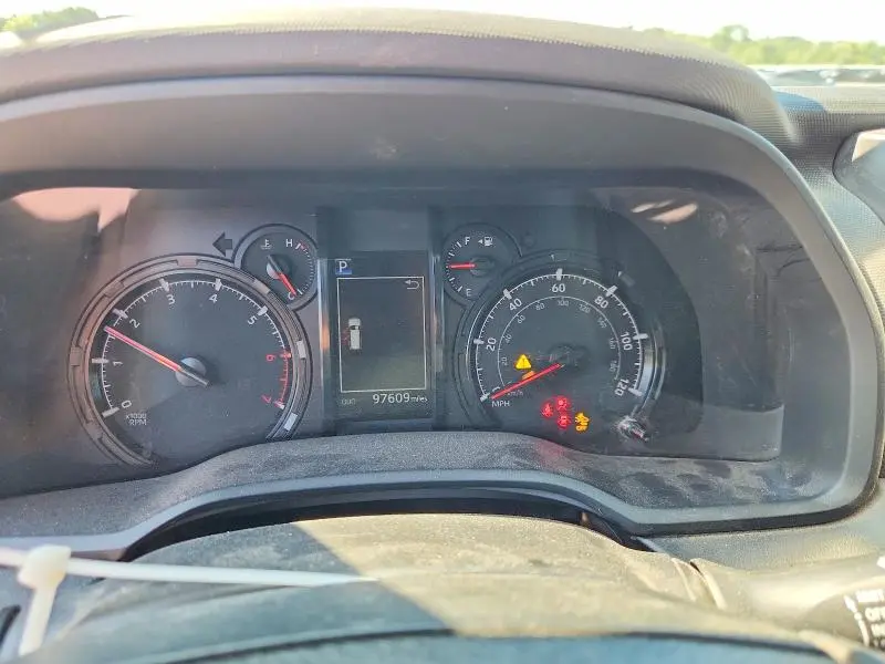 2021 TOYOTA 4RUNNER SR5  