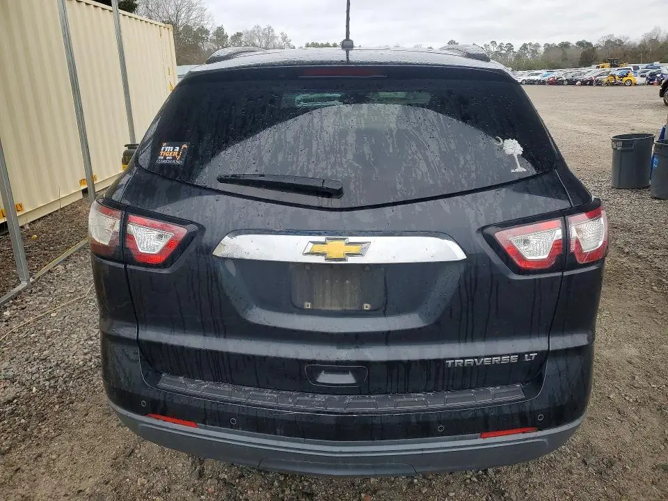 2015 CHEVROLET TRAVERSE LT  