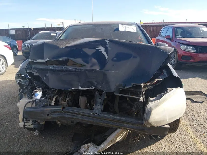 2013 VOLKSWAGEN GOLF 2.5L 4-DOOR