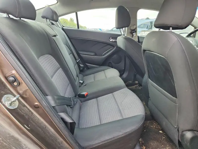 2015 KIA FORTE LX  