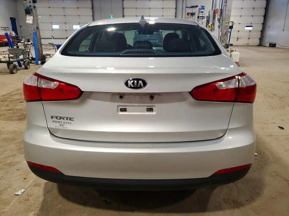 2016 KIA FORTE LX  