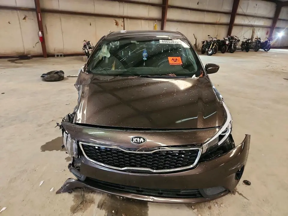2018 KIA FORTE LX  