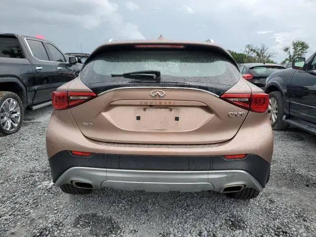 2018 INFINITI QX30 BASE  