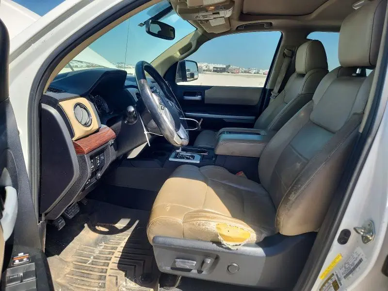 2015 TOYOTA TUNDRA CREWMAX LIMITED  