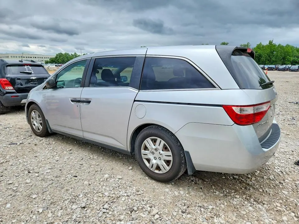 2011 HONDA ODYSSEY LX  