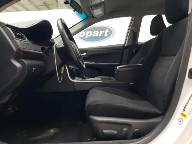 2016 TOYOTA CAMRY LE  