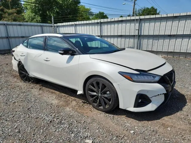 2021 NISSAN MAXIMA SR  
