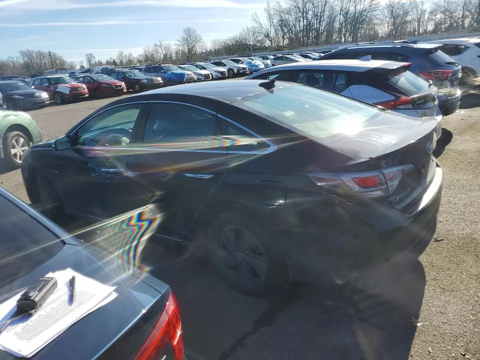 2017 HYUNDAI SONATA HYBRID  