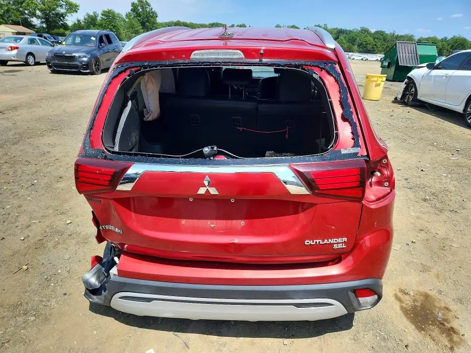 2019 MITSUBISHI OUTLANDER SE  