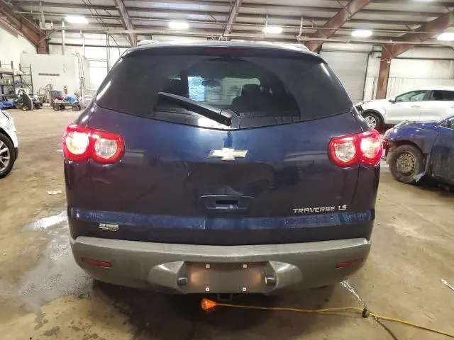 2011 CHEVROLET TRAVERSE LS  