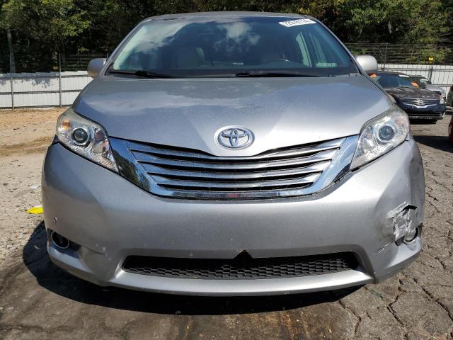 2011 TOYOTA SIENNA XLE