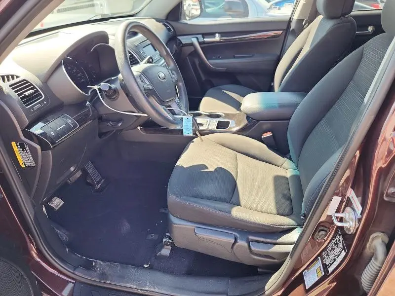 2014 KIA SORENTO LX  