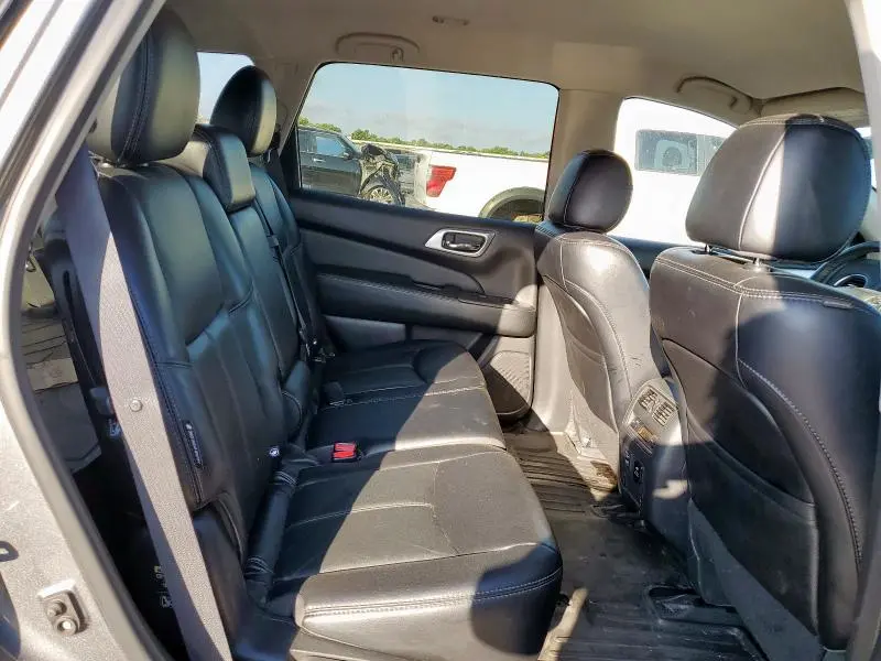 2018 NISSAN PATHFINDER S  
