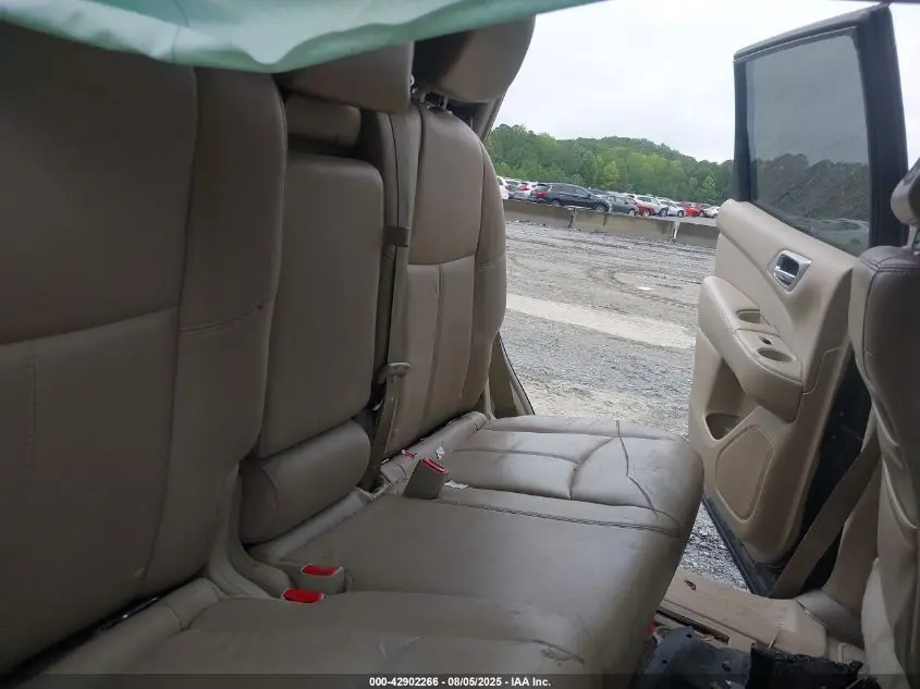 2013 NISSAN PATHFINDER SL