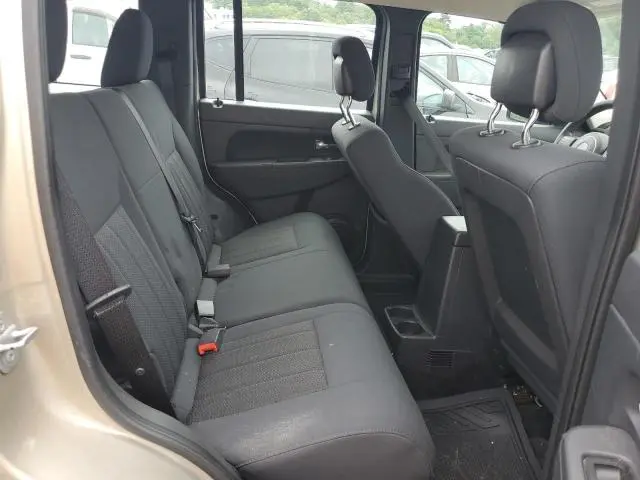 2011 JEEP LIBERTY SPORT  
