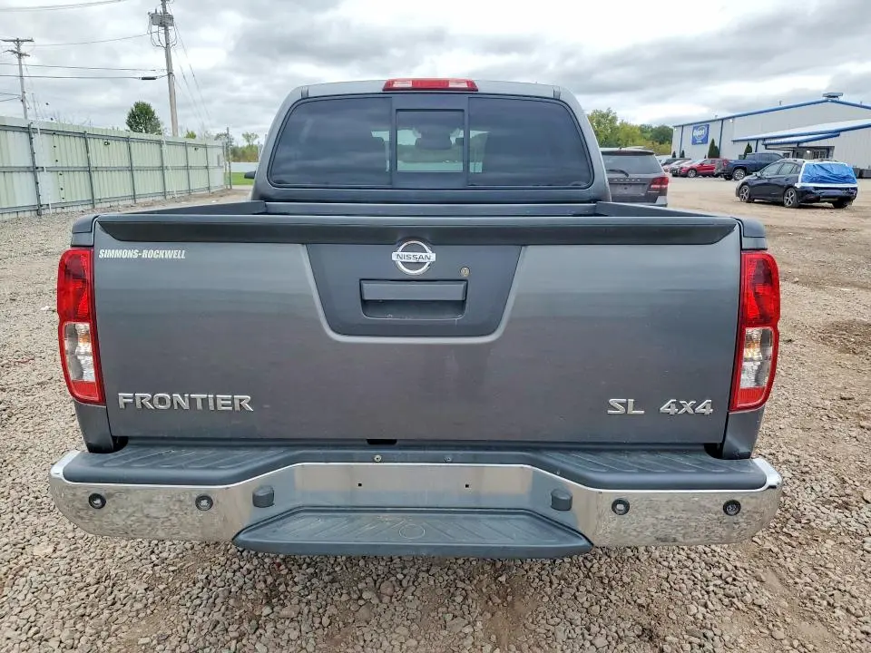 2019 NISSAN FRONTIER SL  
