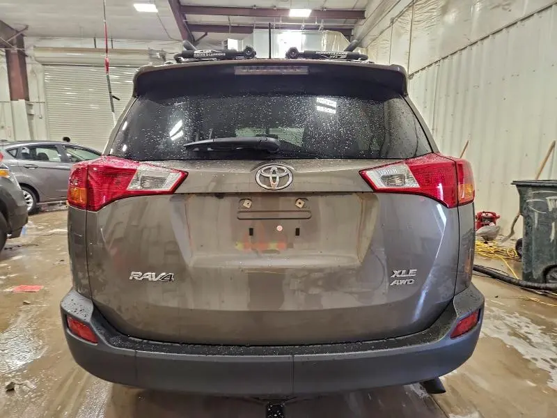 2015 TOYOTA RAV4 XLE  