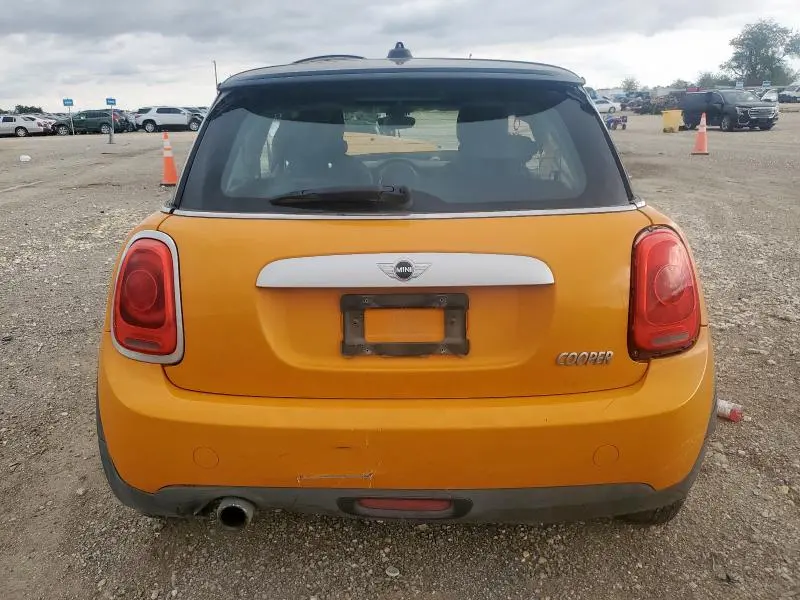 2015 MINI COOPER   