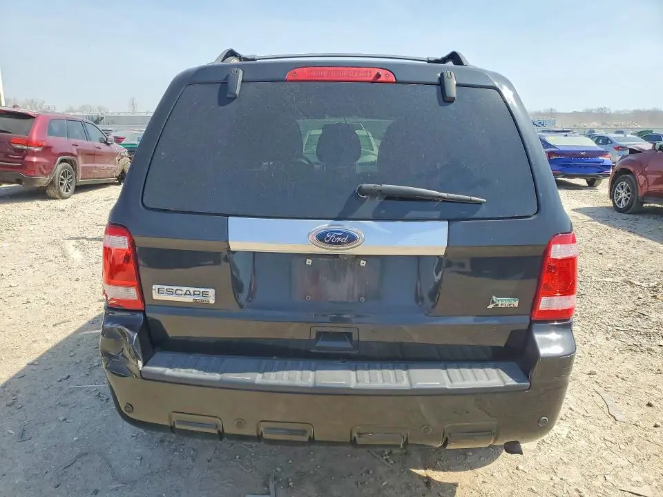 2011 FORD ESCAPE LIMITED  