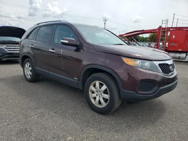 2013 KIA SORENTO LX  