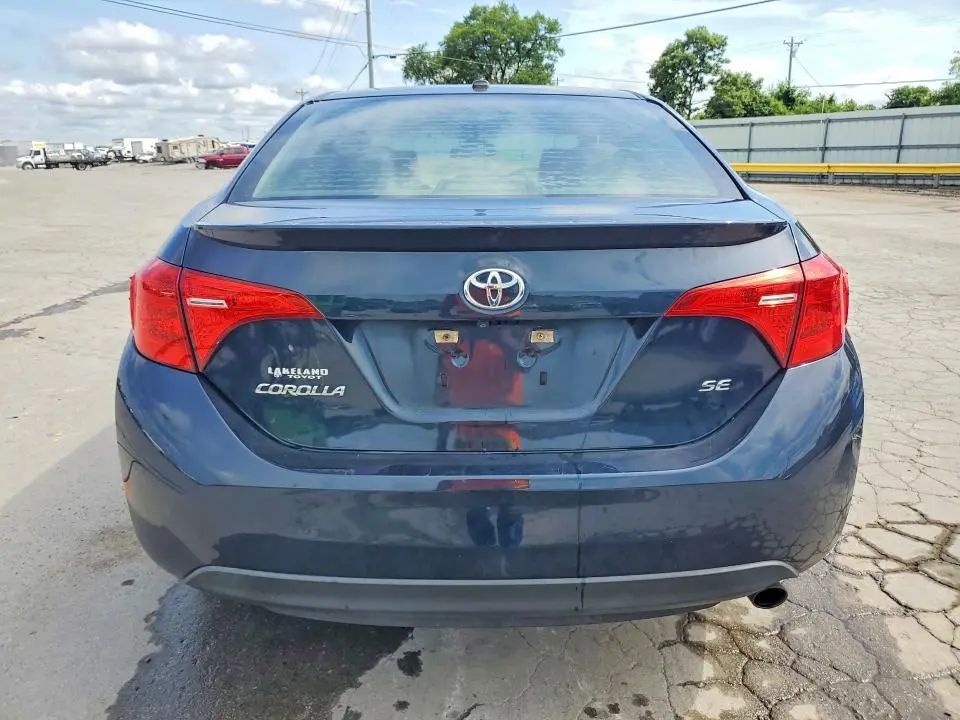 2018 TOYOTA COROLLA SE  