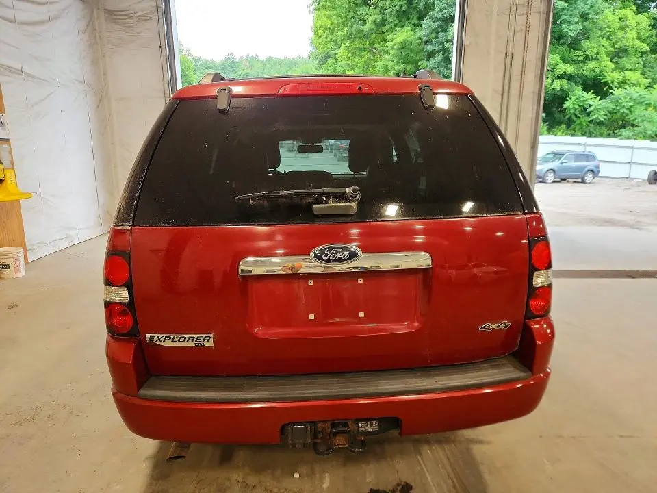 2010 FORD EXPLORER XLT  