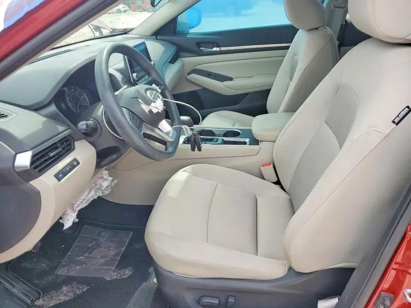 2022 NISSAN ALTIMA SV  
