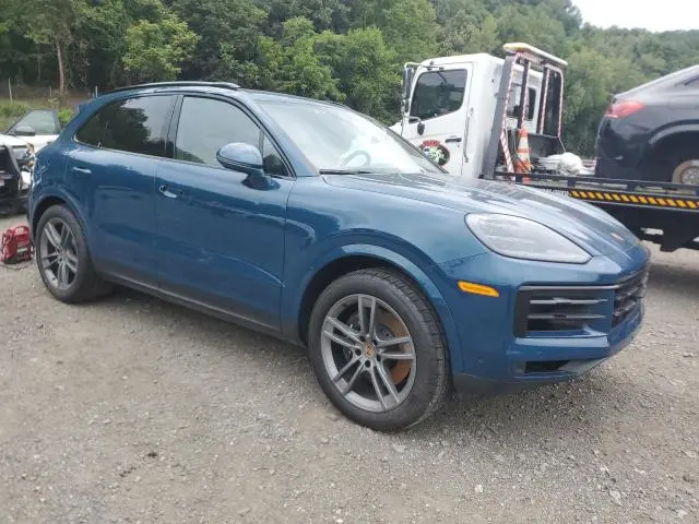 2025 PORSCHE CAYENNE   